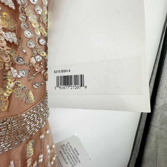 Mac Duggal Embellished Beaded Plunge Neck Long Tulle Gown Size 4 NWT - Picture 11 of 12